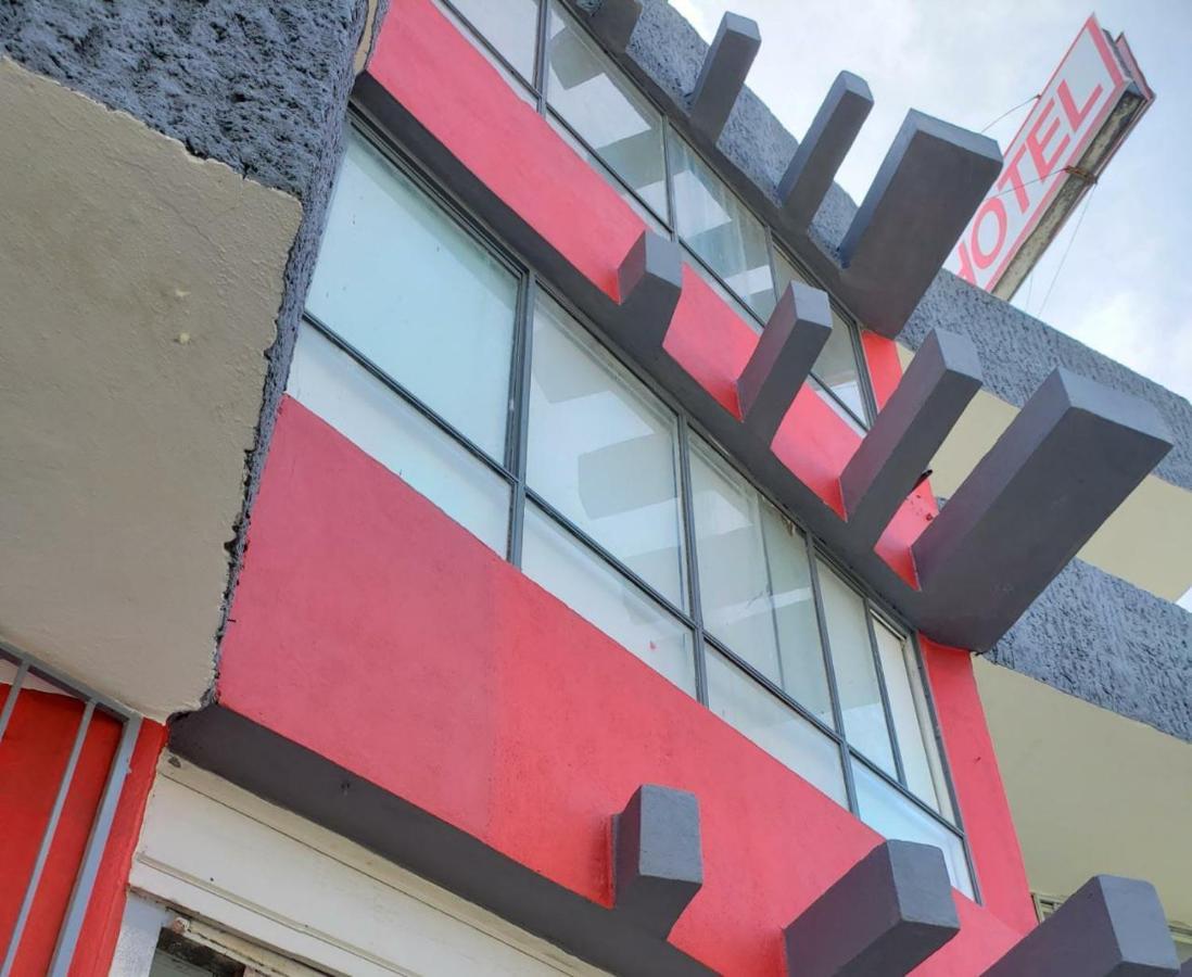 Hotel Estadia Leon Ngoại thất bức ảnh