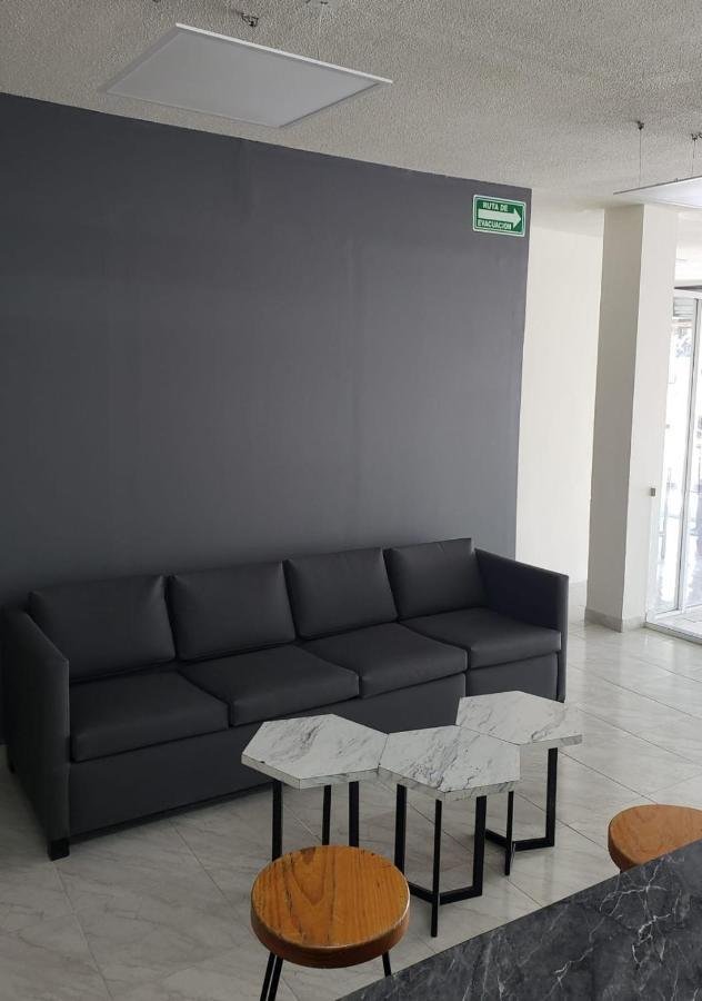 Hotel Estadia Leon Ngoại thất bức ảnh